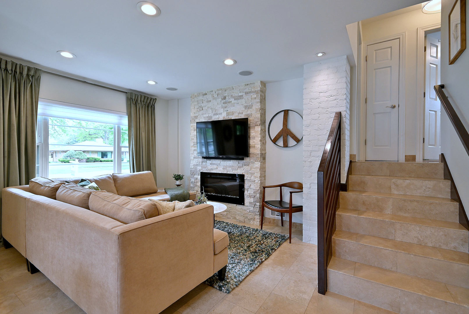 114 S Poplar Avenue