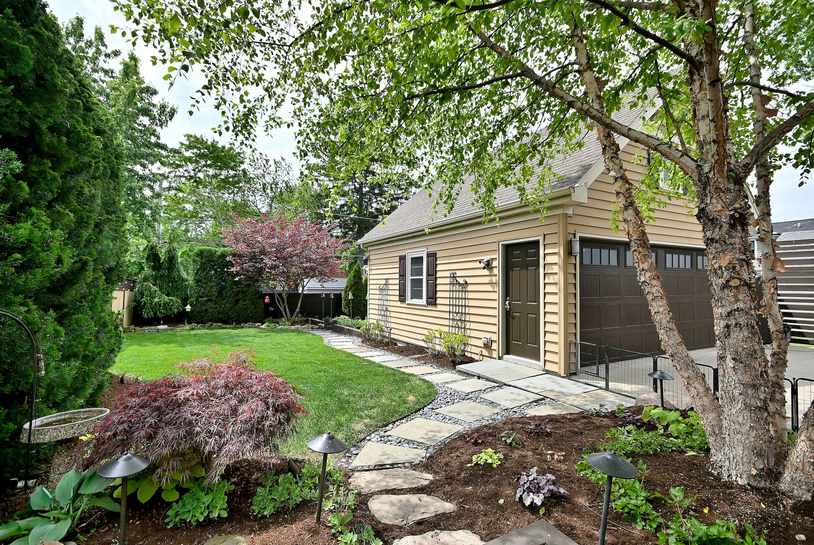 114 S Poplar Avenue