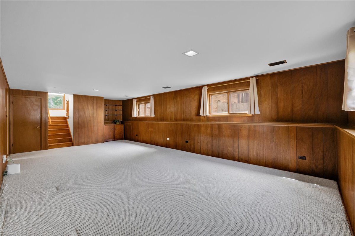 850 S Hillside Avenue