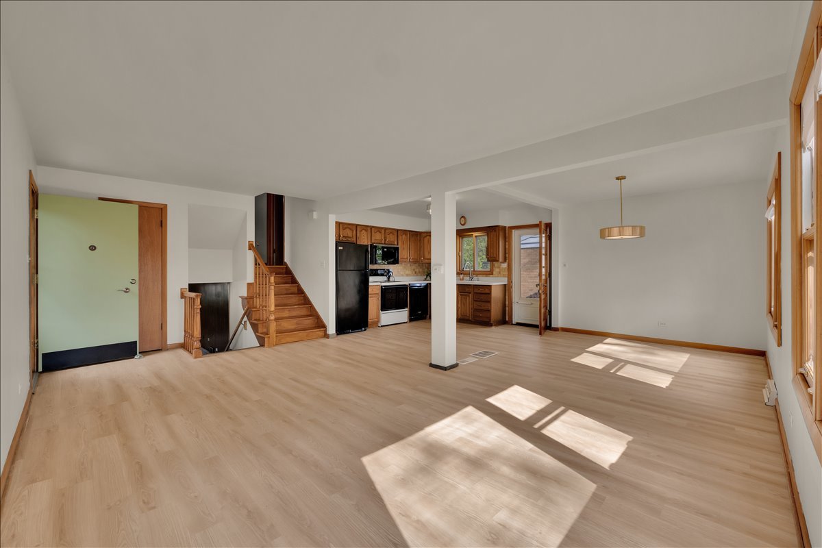 850 S Hillside Avenue