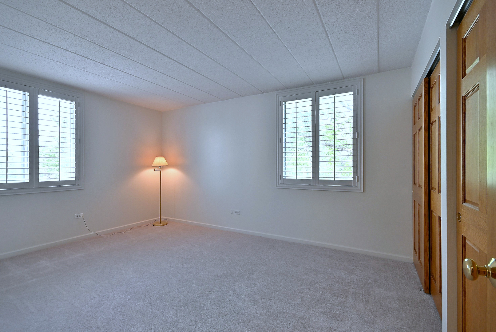 110 W Butterfield Road Unit: 302S