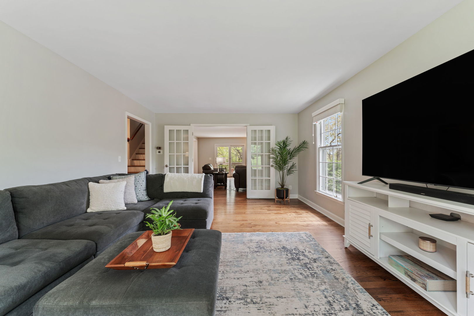 635 Oakview Drive