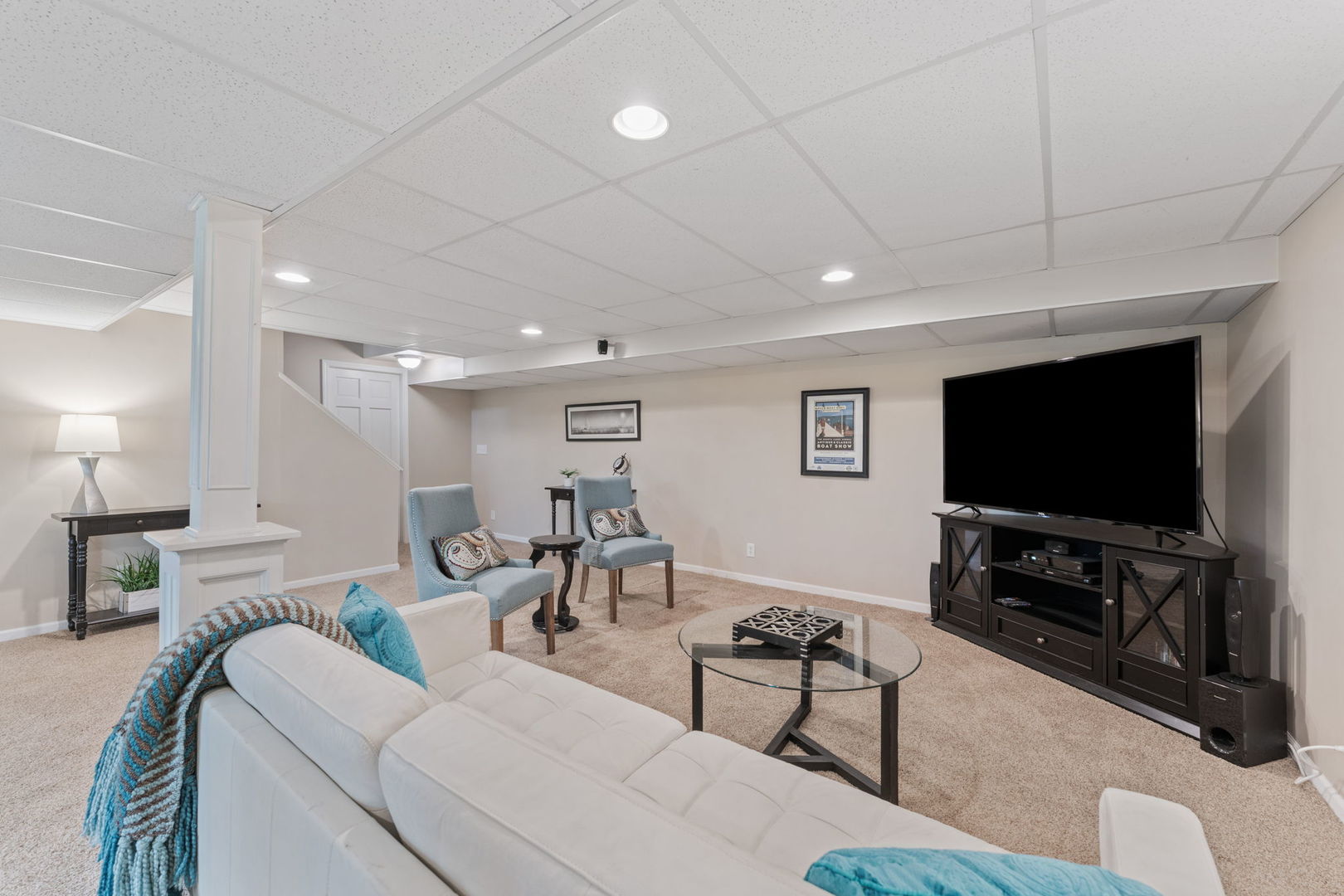 635 Oakview Drive