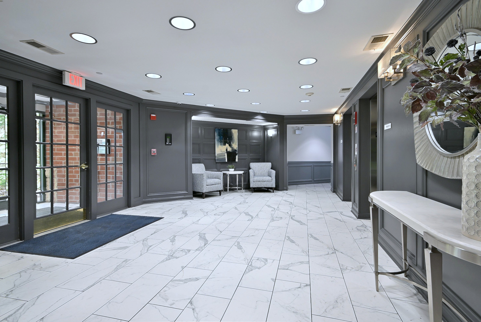 855 E 22nd Street Unit: 313