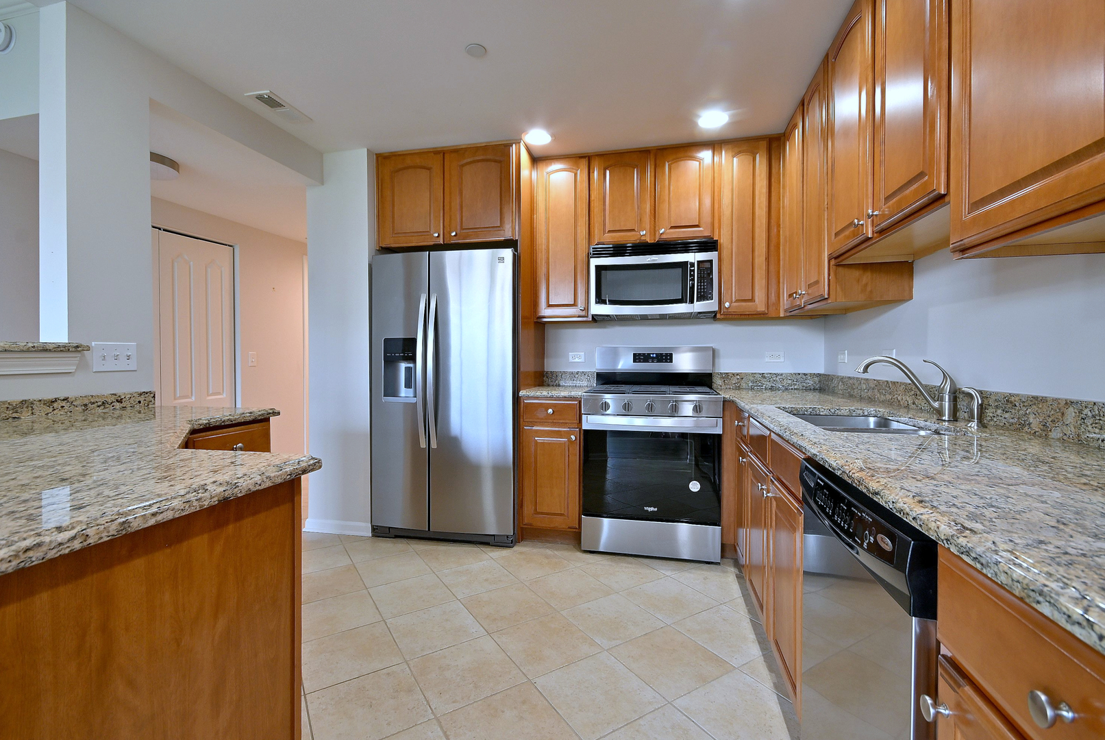 855 E 22nd Street Unit: 313