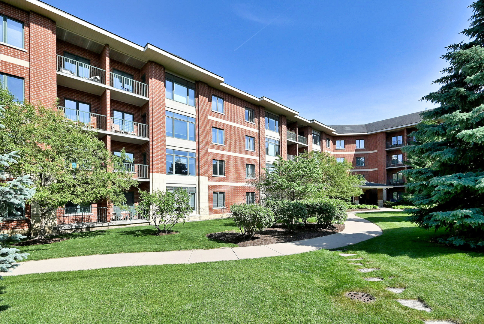 855 E 22nd Street Unit: 313