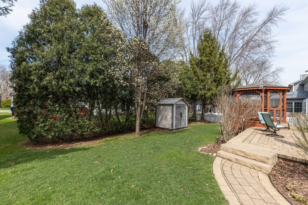 2413 Putnam Drive