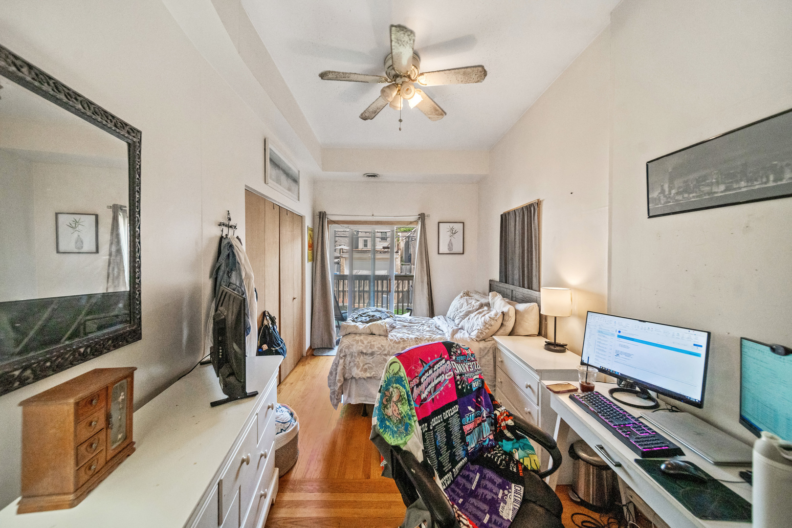 1448 W George Street