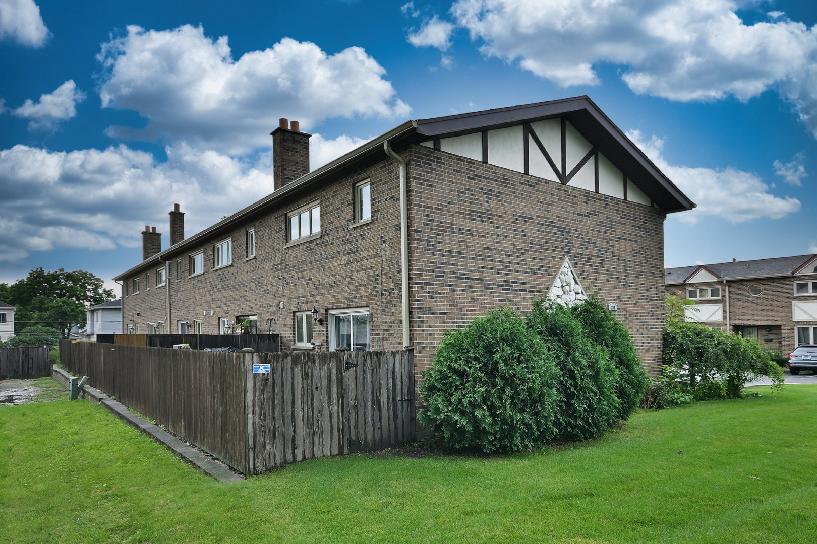 214 N West Avenue Unit: 1
