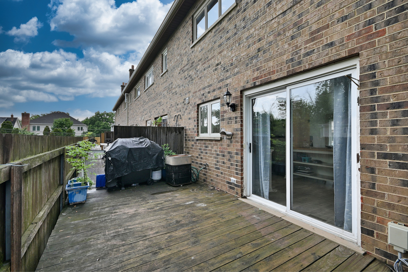 214 N West Avenue Unit: 1