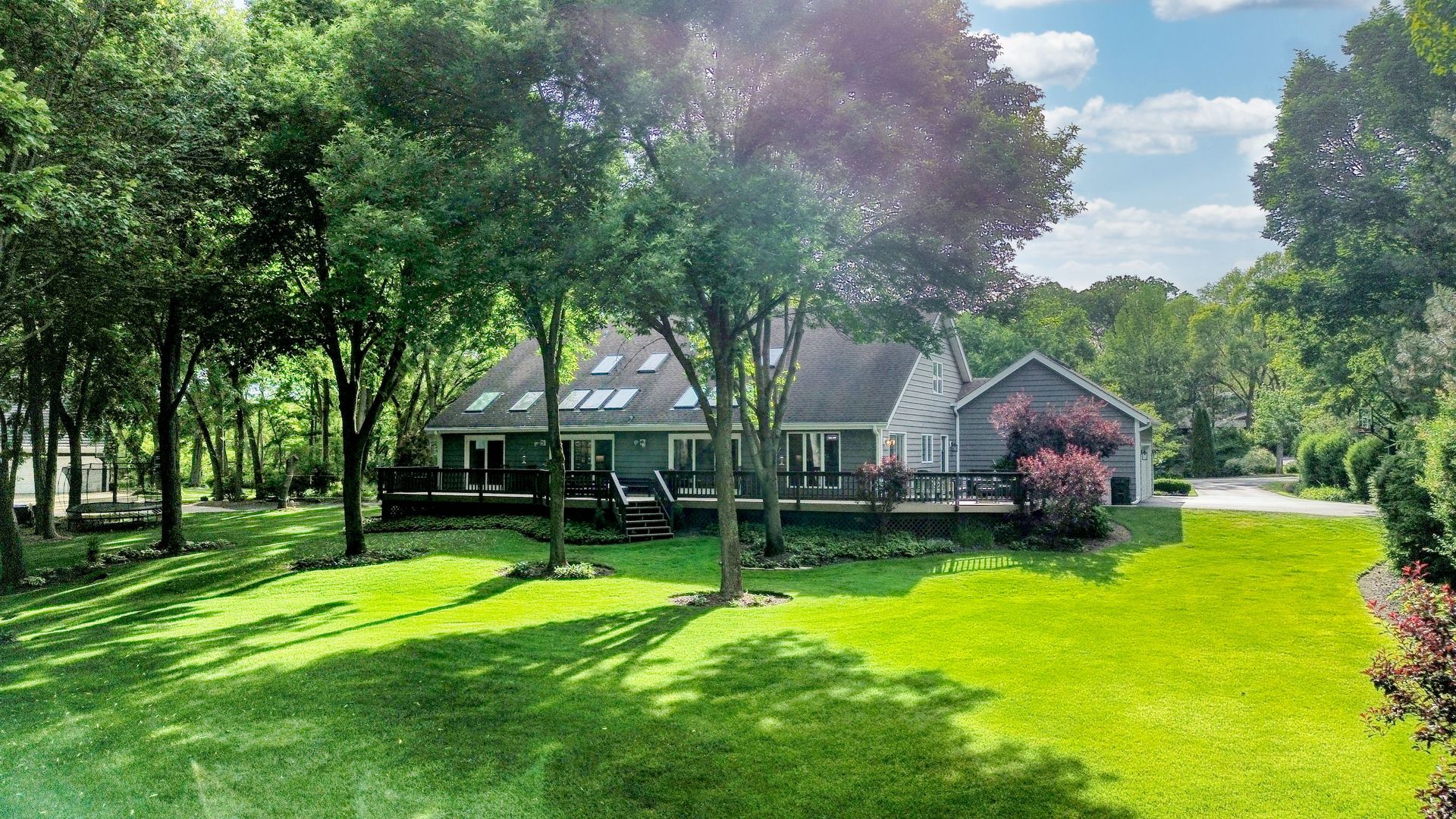 2S025 Twin Oaks Drive