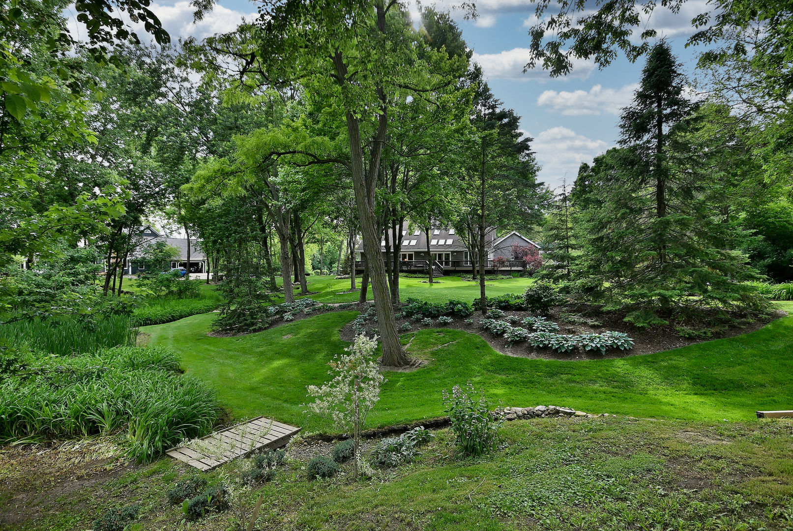 2S025 Twin Oaks Drive