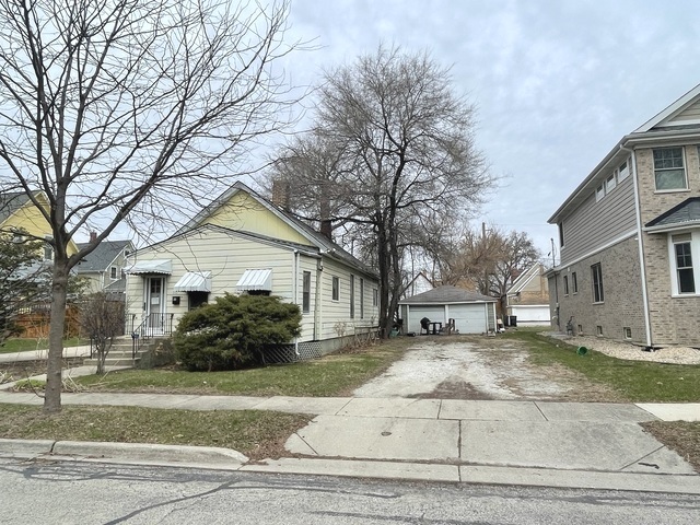 311 E Franklin Avenue