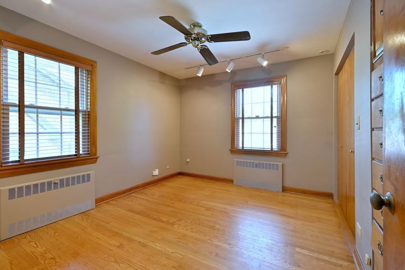 117 W Eggleston Avenue
