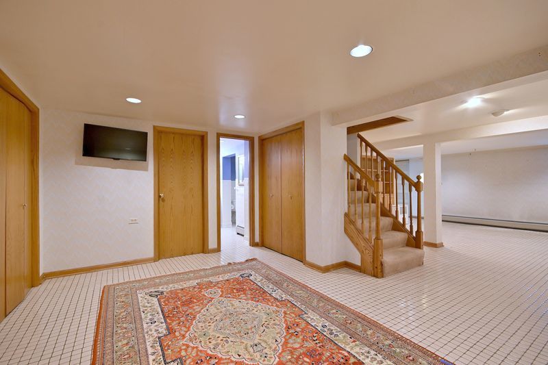 117 W Eggleston Avenue