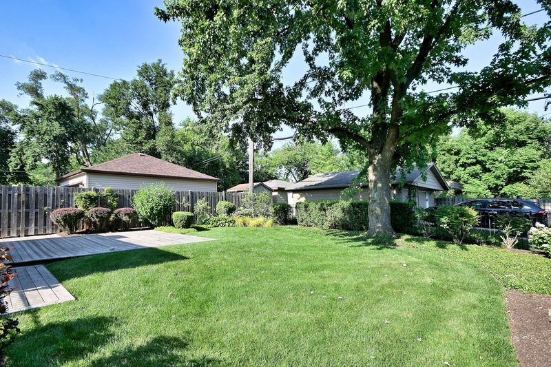117 W Eggleston Avenue