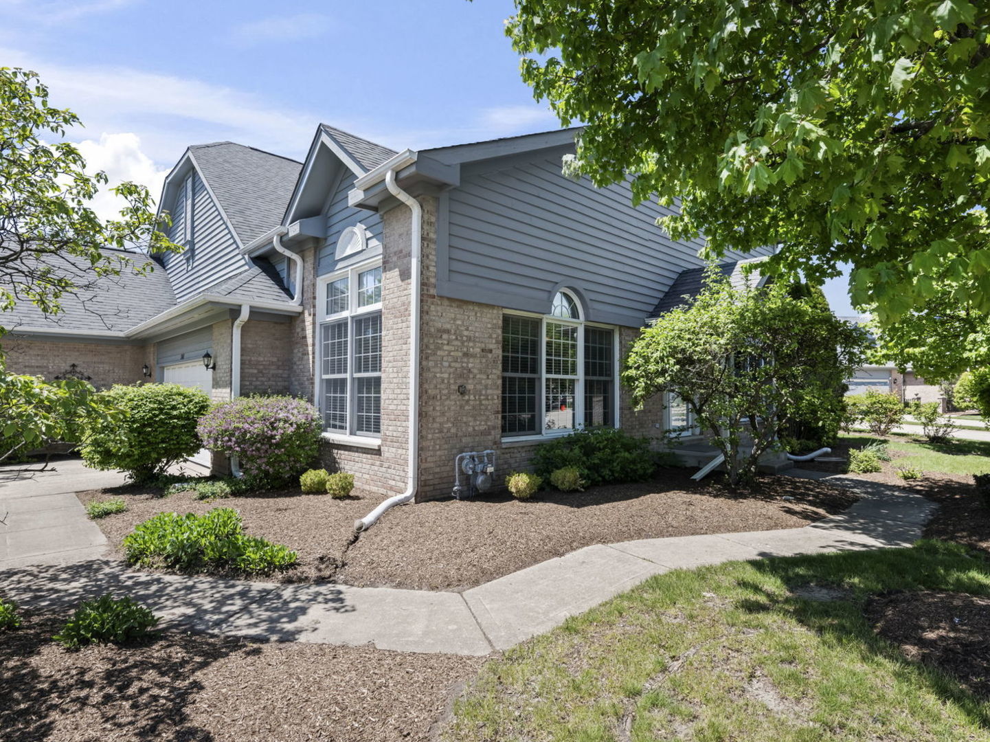 301 Lynwood Circle