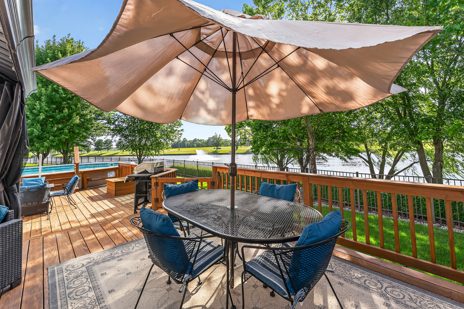16542 Eastlake Parkway