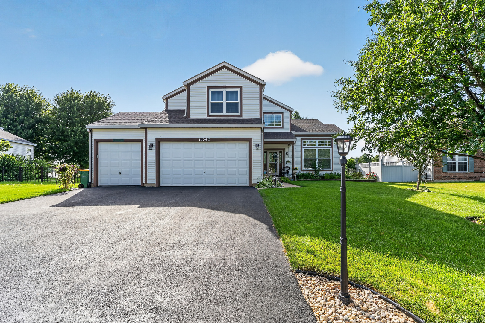 16542 Eastlake Parkway