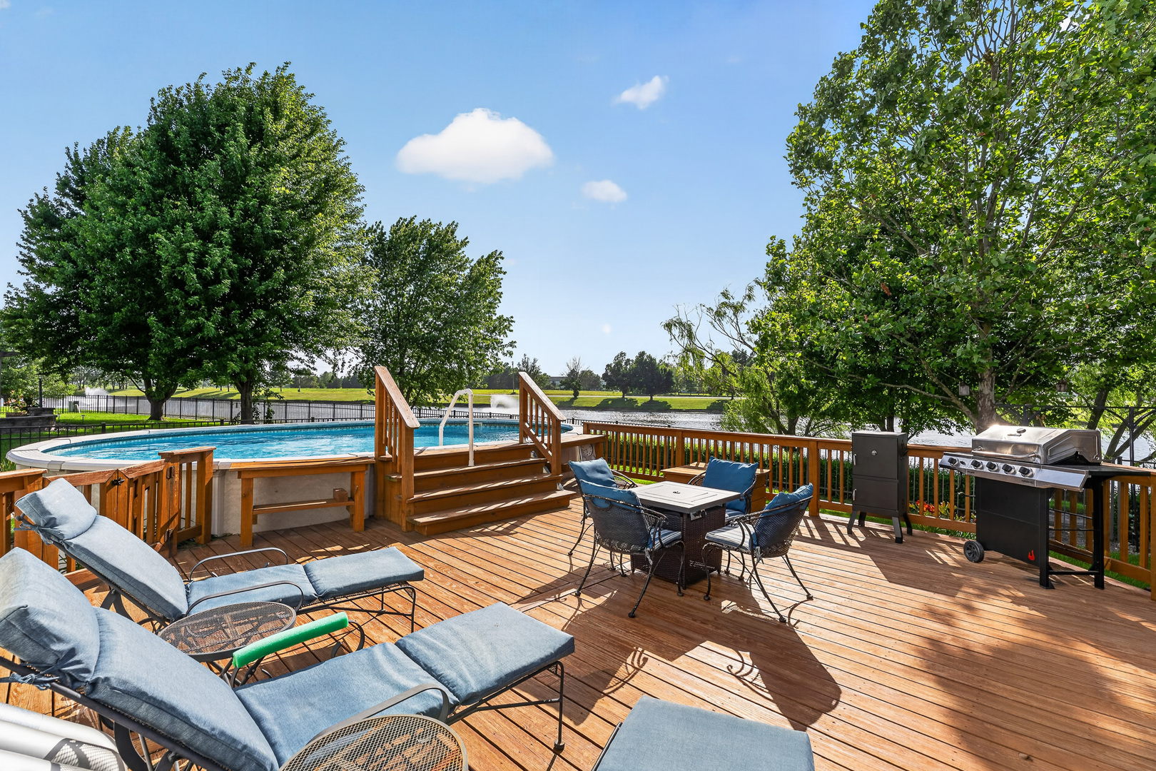 16542 Eastlake Parkway
