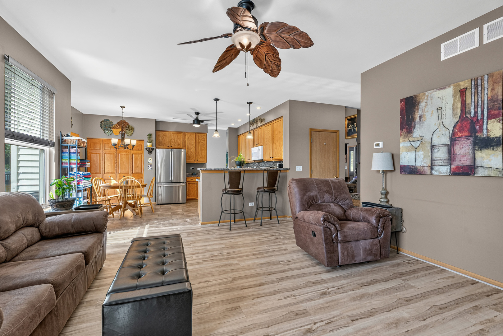 16542 Eastlake Parkway