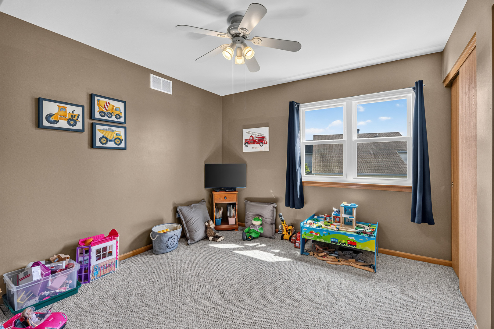16542 Eastlake Parkway