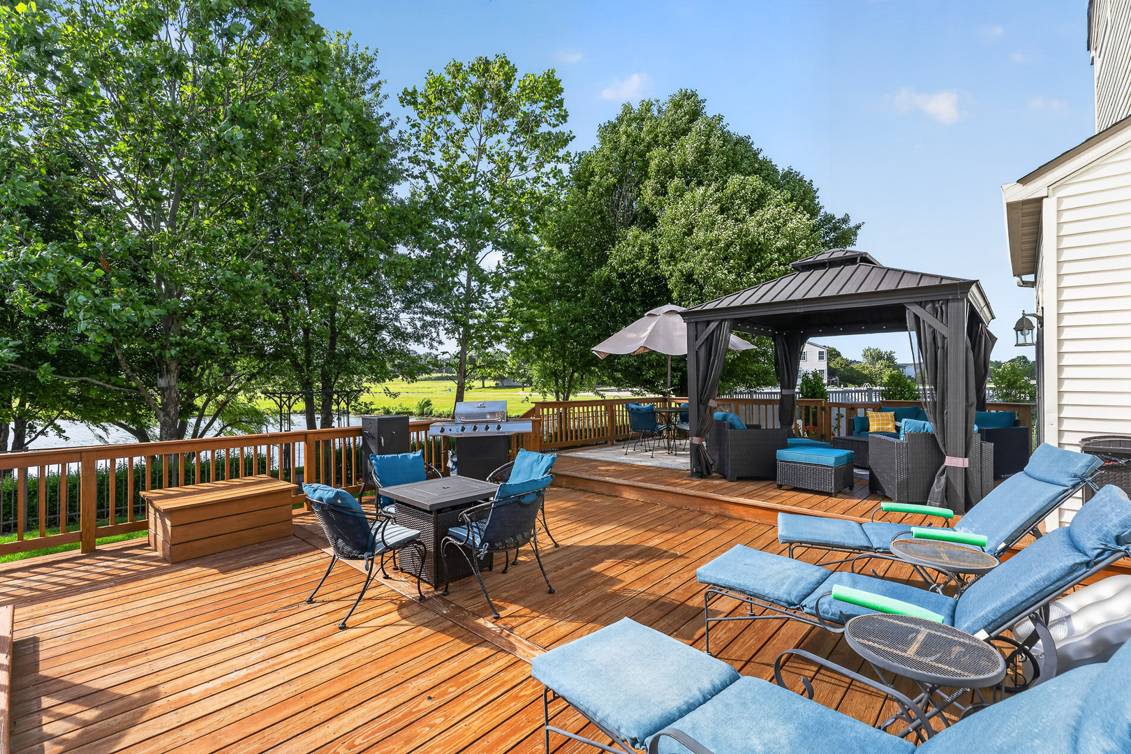 16542 Eastlake Parkway