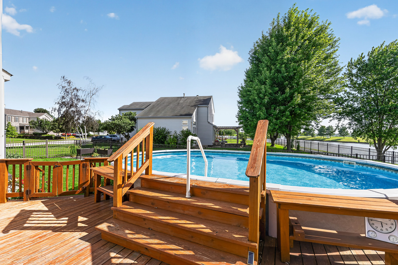 16542 Eastlake Parkway
