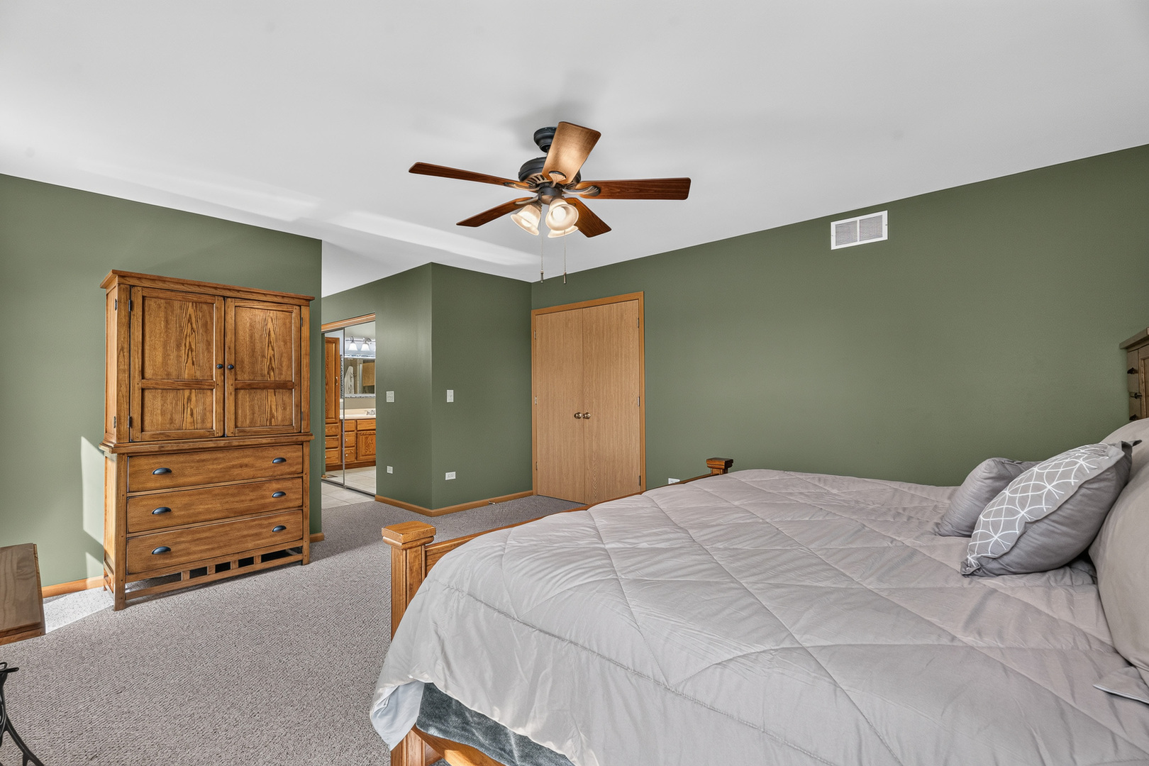16542 Eastlake Parkway