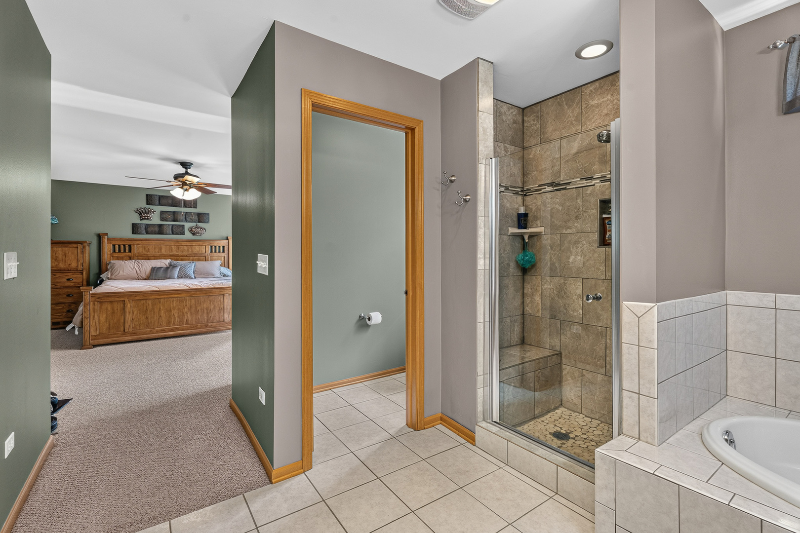 16542 Eastlake Parkway