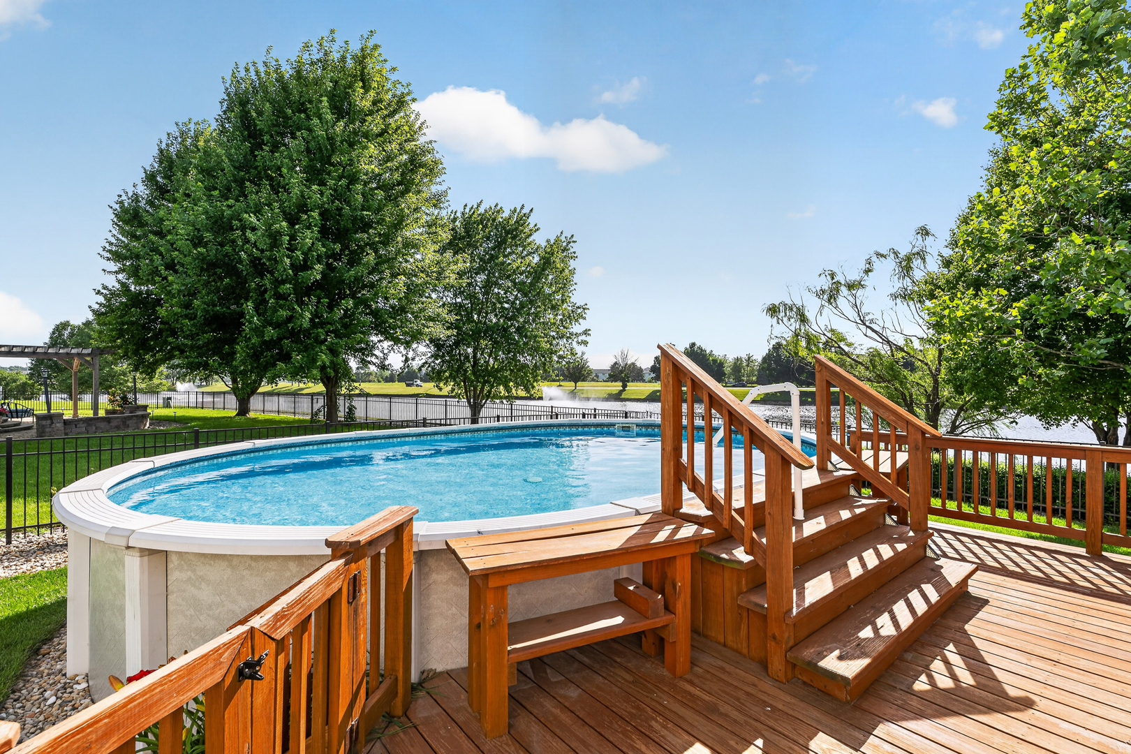 16542 Eastlake Parkway