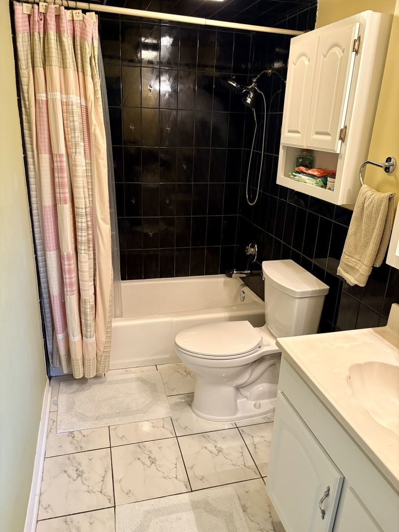 41 E Janata Boulevard Unit: 3A