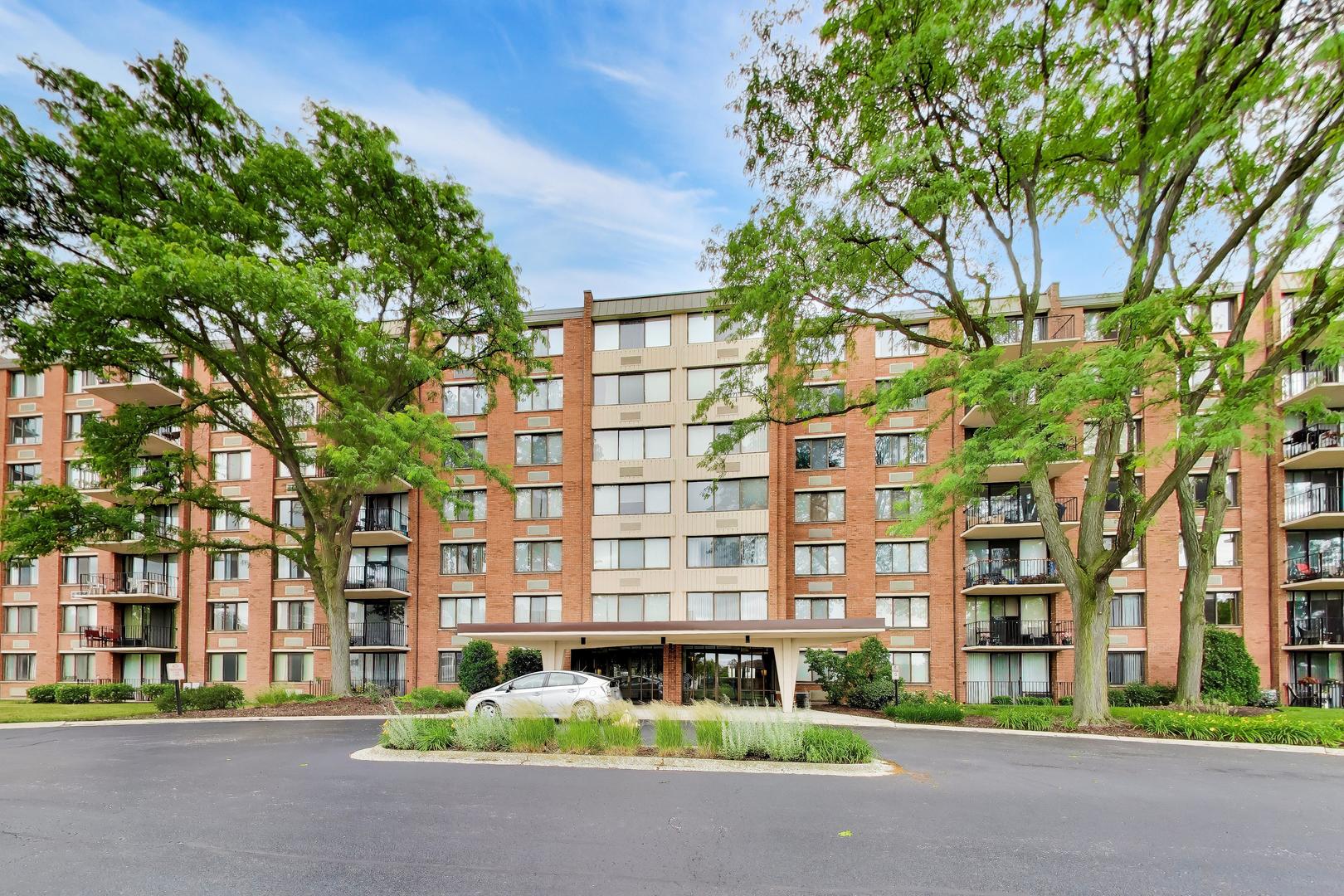 2000 Saint Regis Drive Unit: 7N