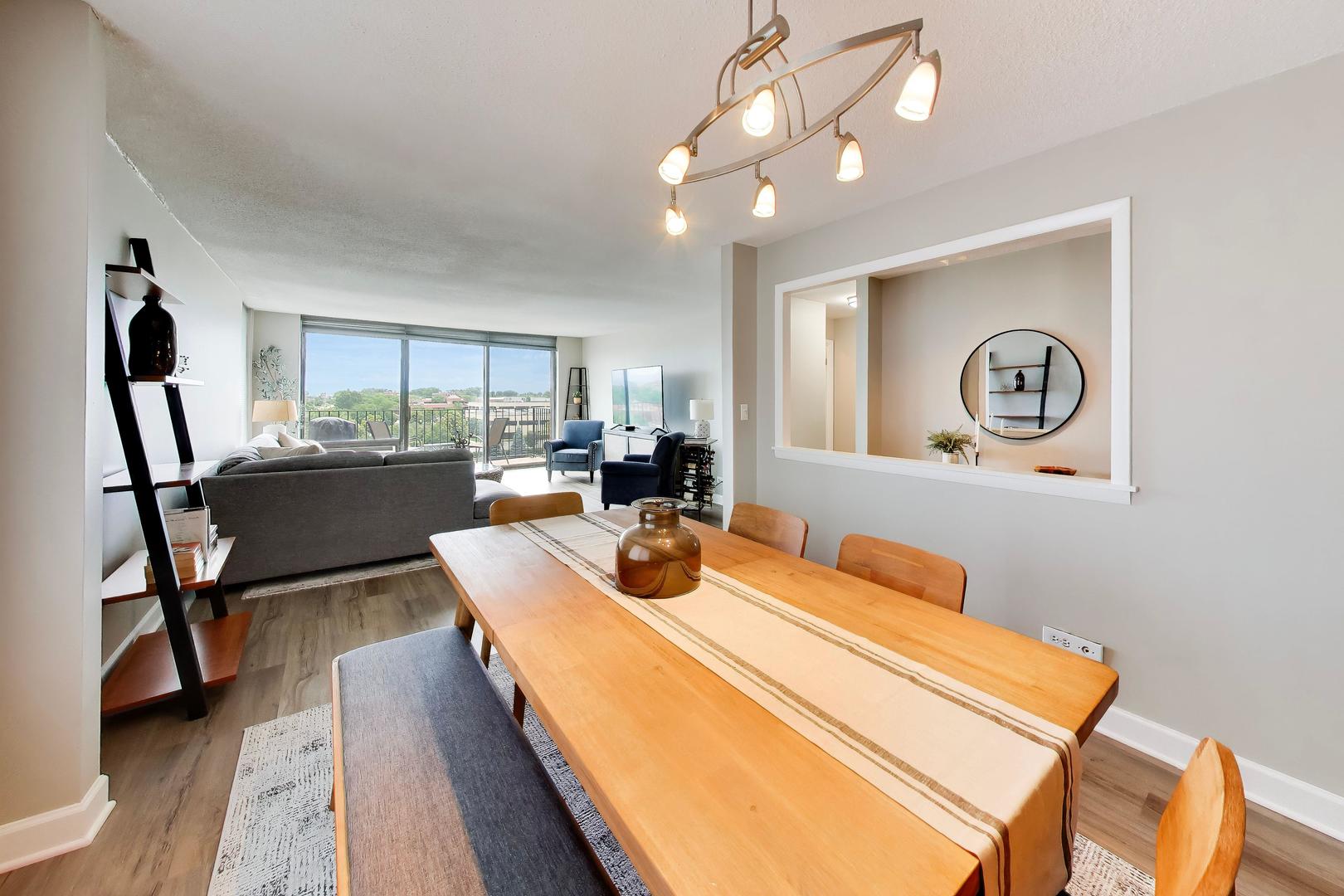 2000 Saint Regis Drive Unit: 7N