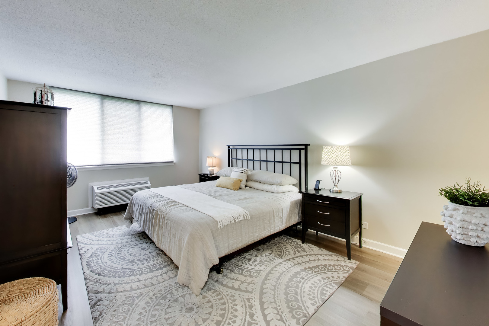 2000 Saint Regis Drive Unit: 7N