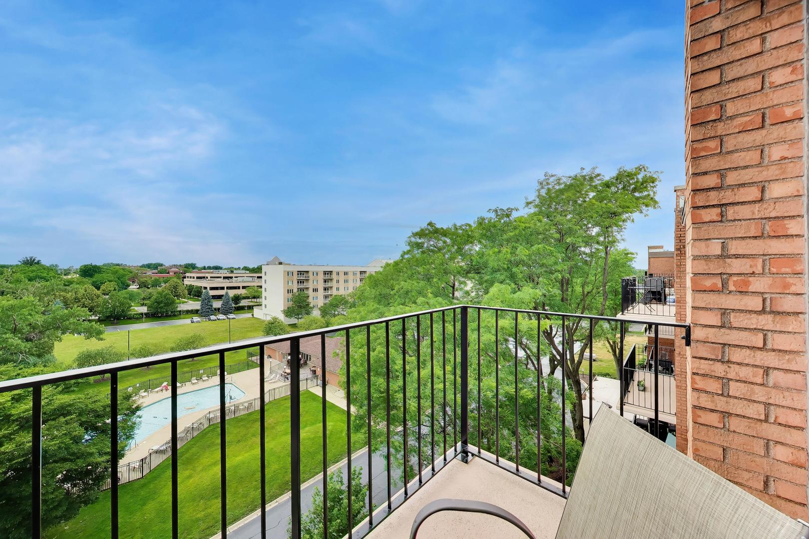 2000 Saint Regis Drive Unit: 7N