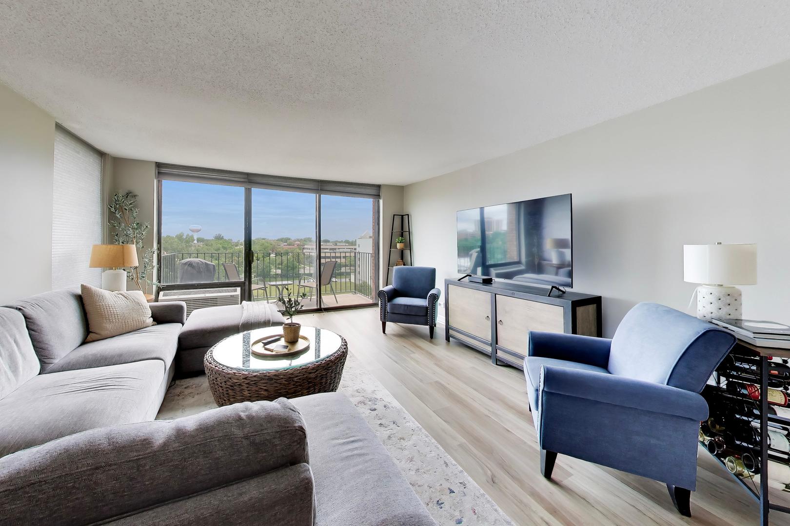 2000 Saint Regis Drive Unit: 7N