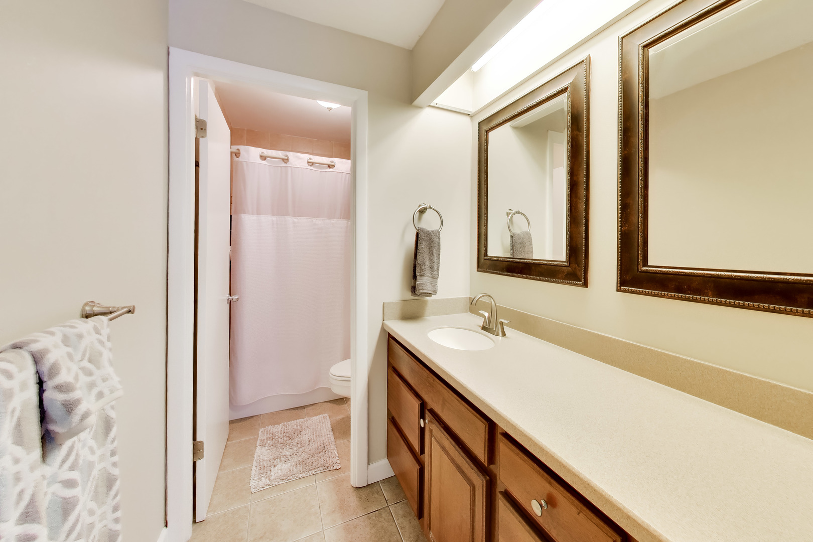 2000 Saint Regis Drive Unit: 7N