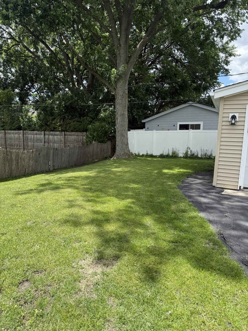850 S Hillside Avenue
