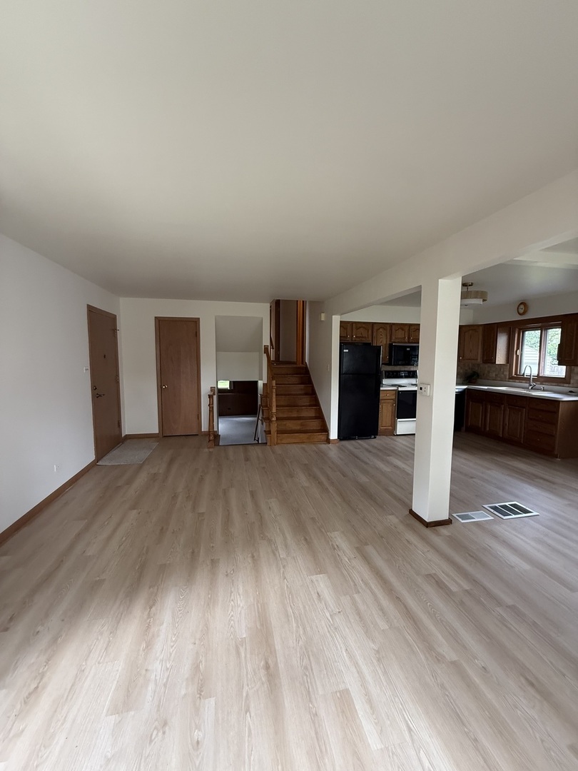 850 S Hillside Avenue