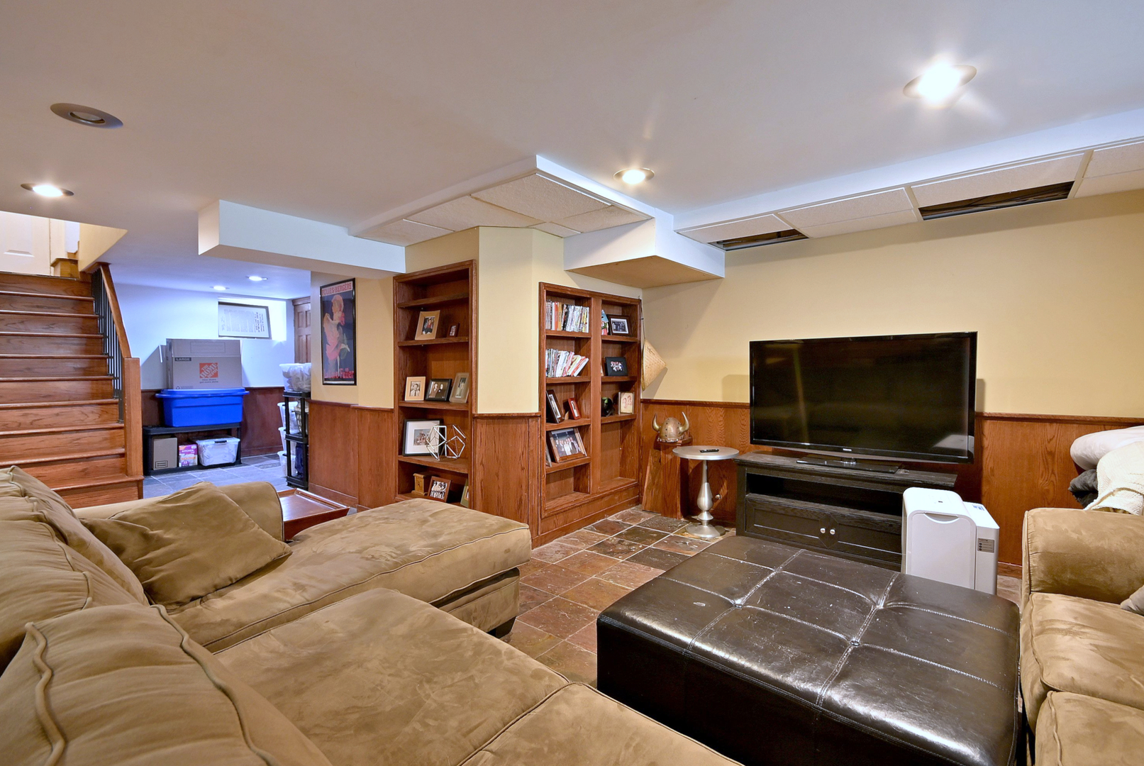 146 S Poplar Avenue