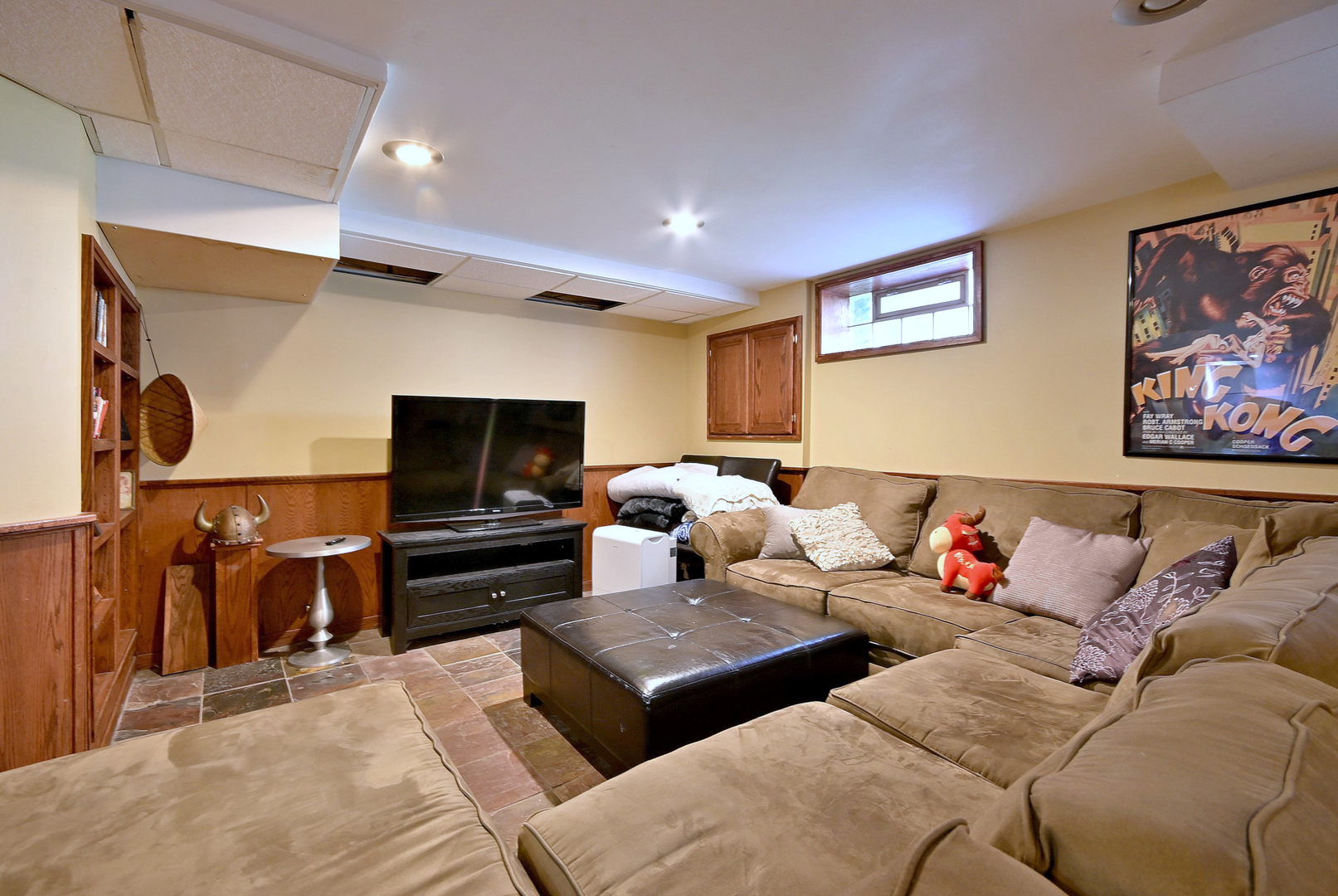 146 S Poplar Avenue