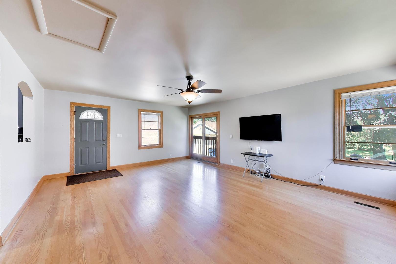 479 N Elm Avenue