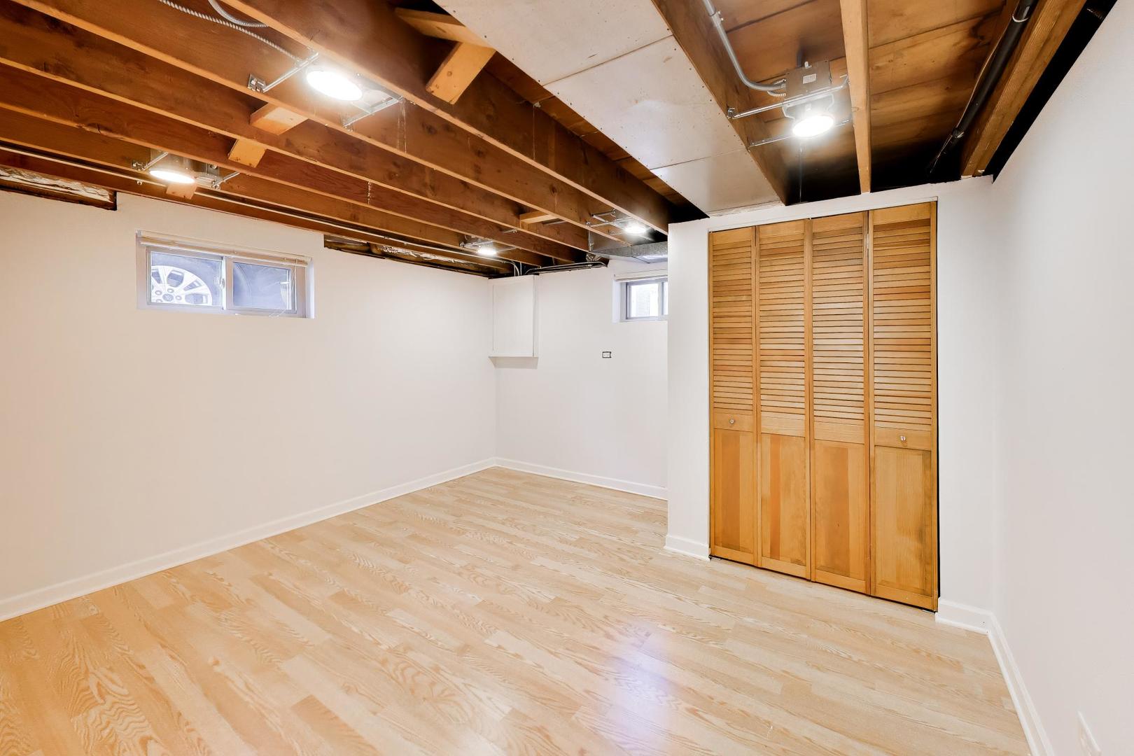 479 N Elm Avenue