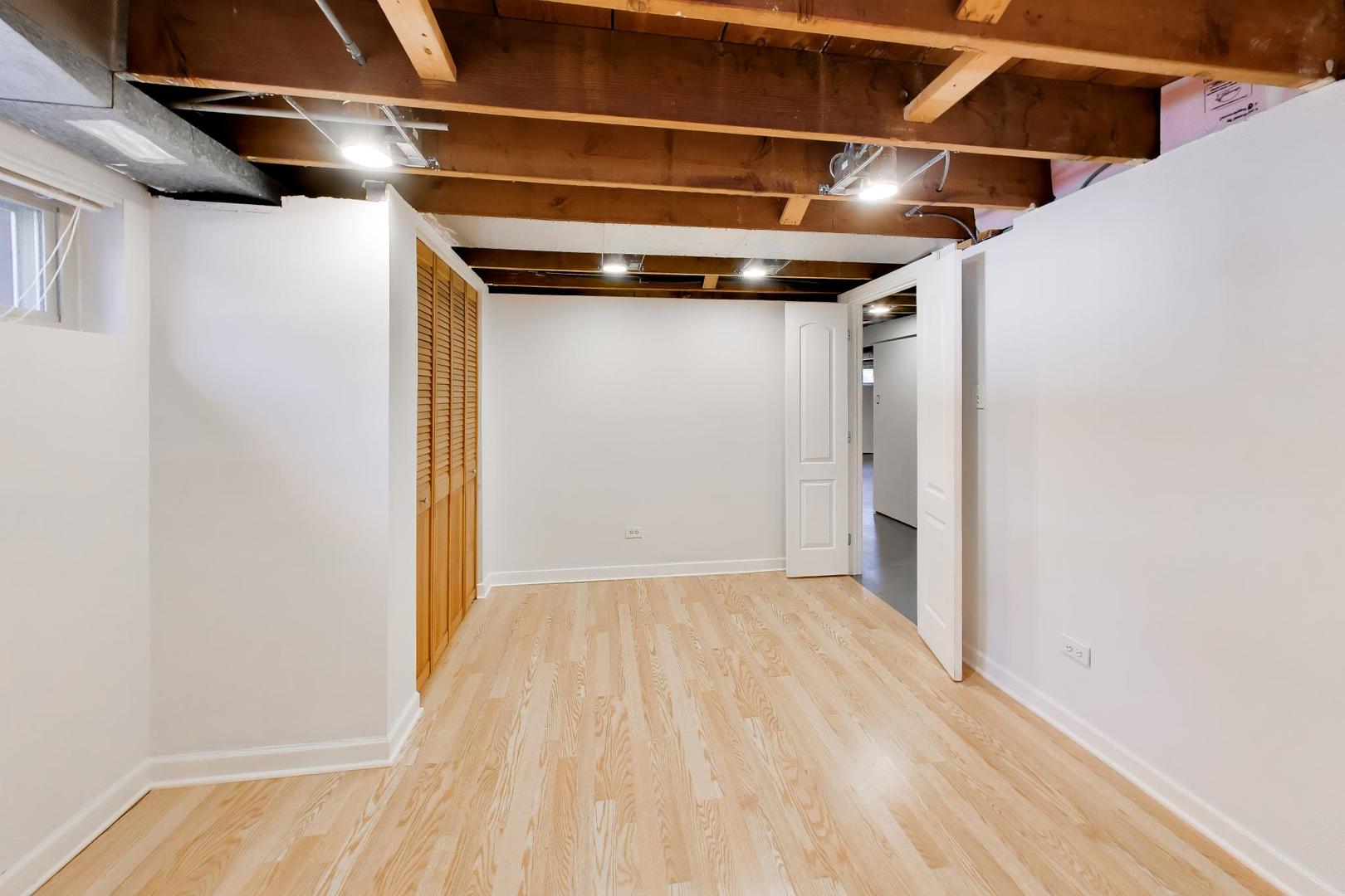 479 N Elm Avenue