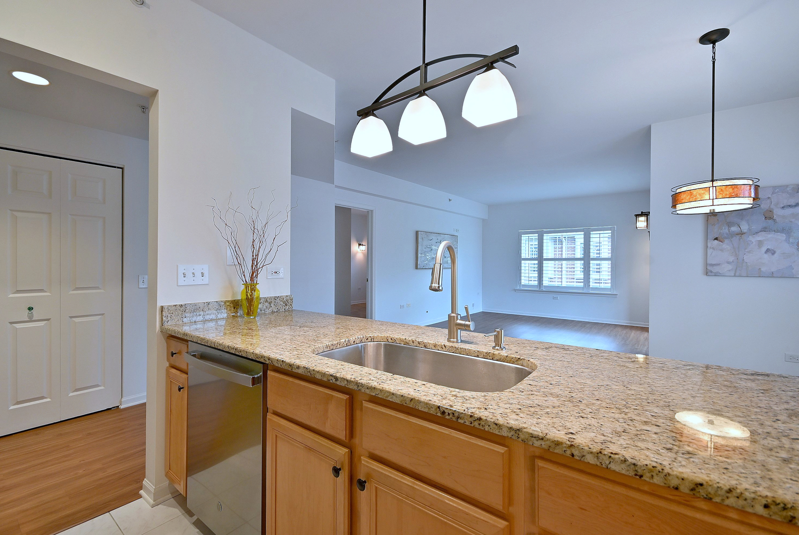 210 N Addison Avenue Unit: 301