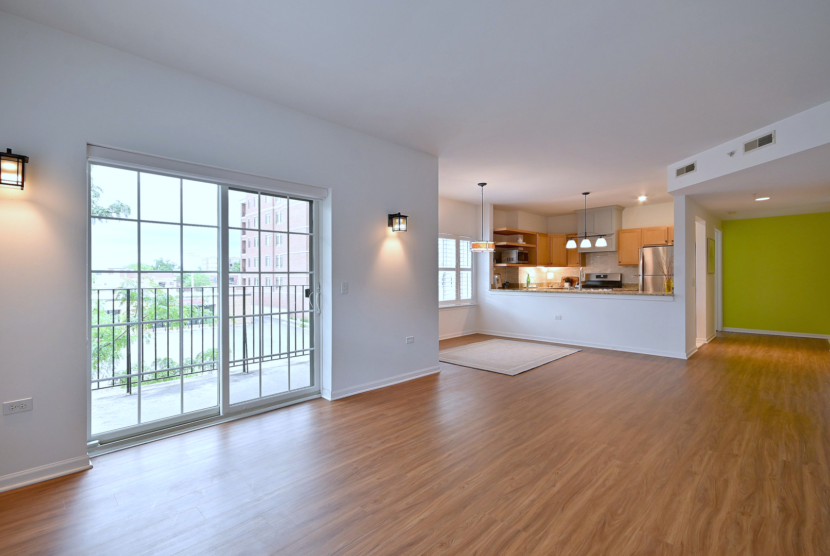 210 N Addison Avenue Unit: 301