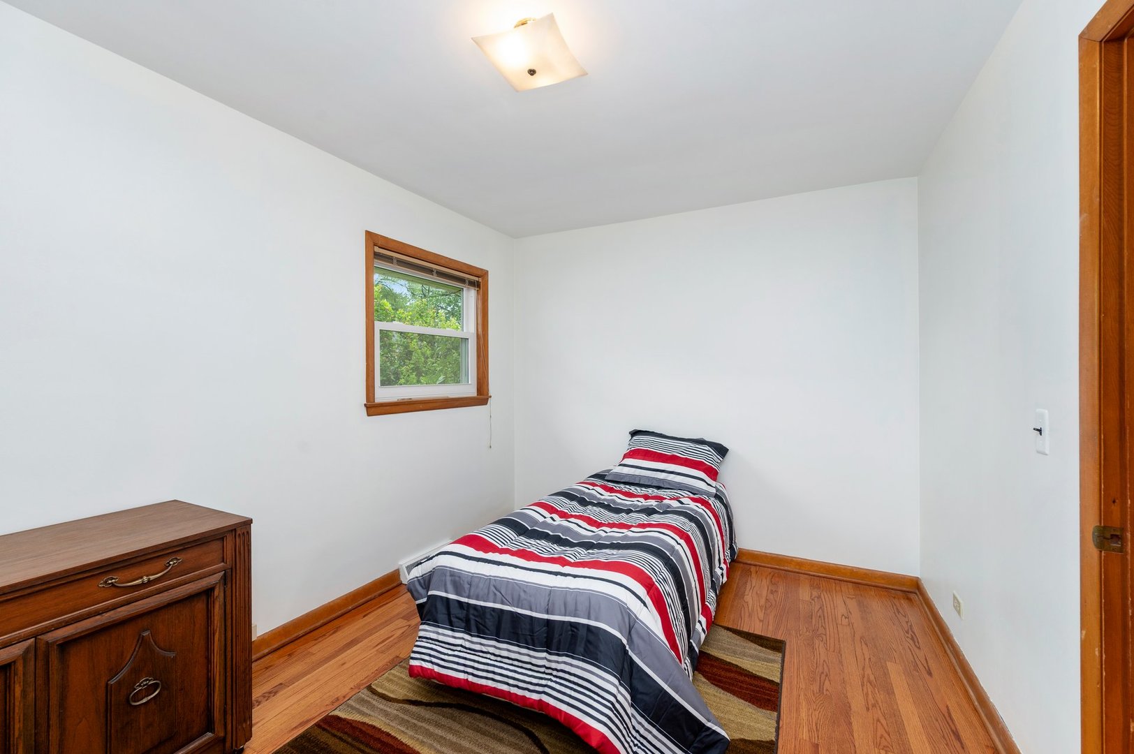 19 W Adams Street