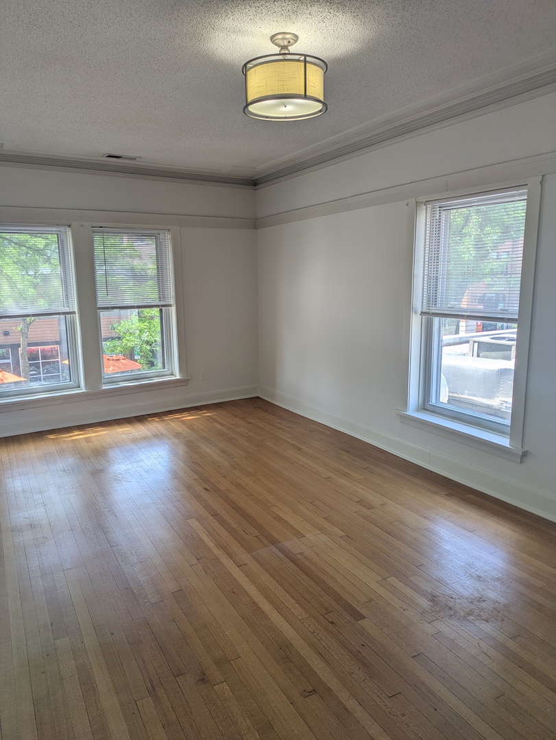 103 E 1st Street Unit: 2n