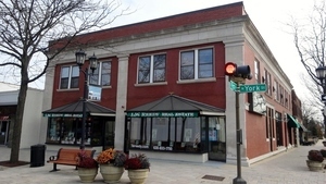 103 E 1st Street Unit: 2n